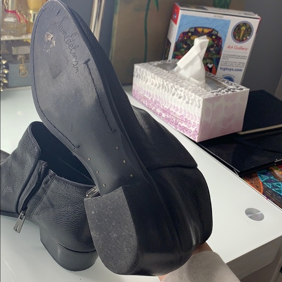 Boots - Picture 2 of 5